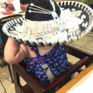 Meet your Posher, Yesenia